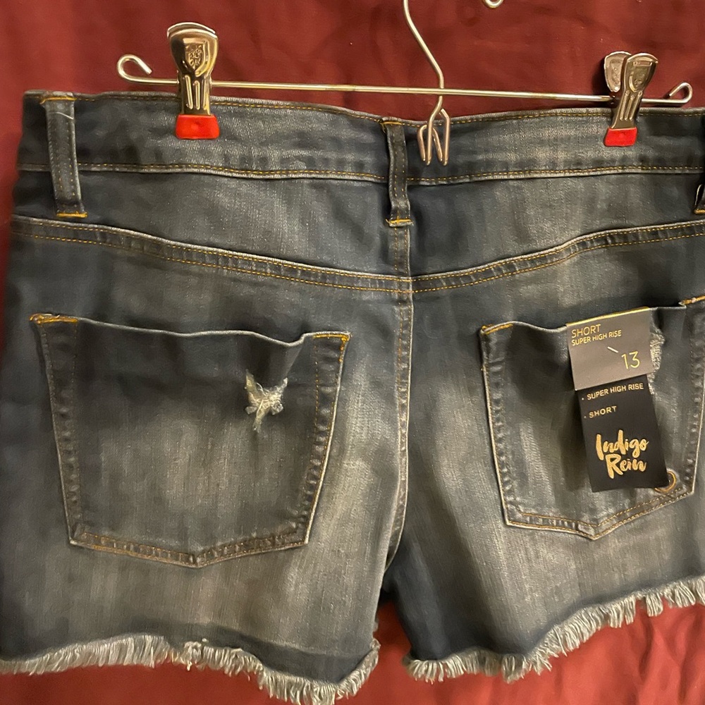 NWT Indigo Rein jean shorts so comfy never worn just tried o. (1S)